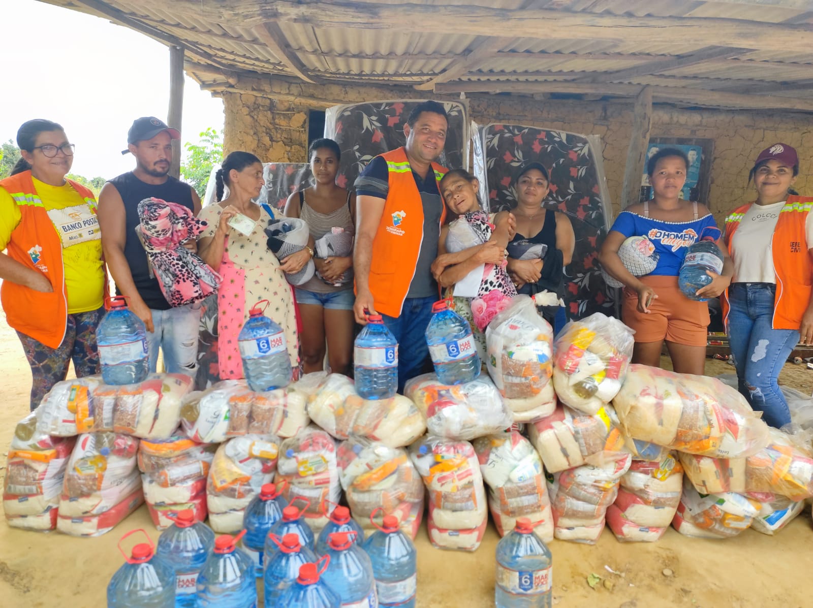 Prefeitura Municipal de Jenipapo dos Vieiras e Coordenação de Defesa Civil realizam ação humanitária durante o fim de semana